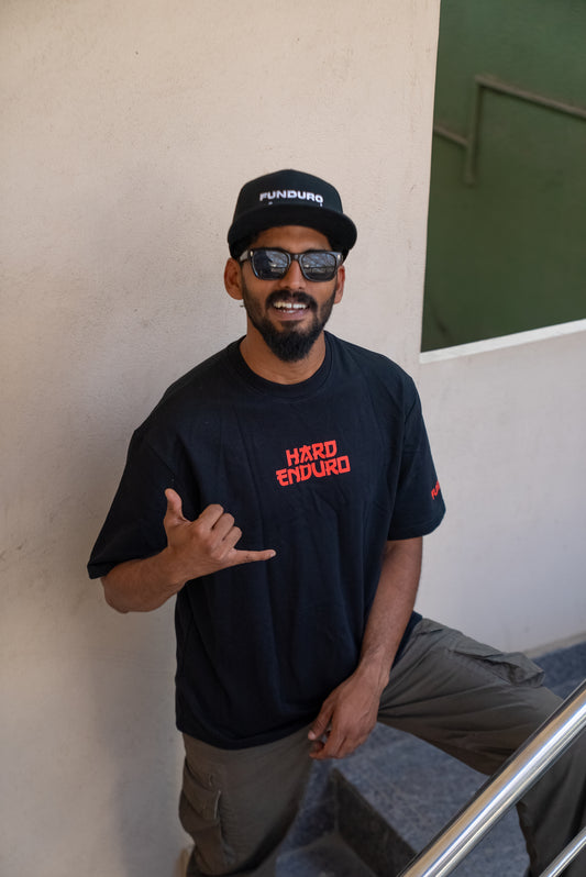 FUNDURO Oversized T-Shirt - Skull & Bones - Black/Red