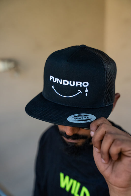 FUNDURO TRUCKER CAP - Smile Sadly