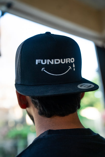 FUNDURO TRUCKER CAP - Smile Sadly
