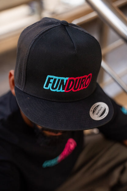 FUNDURO TRUCKER CAP - Pookie